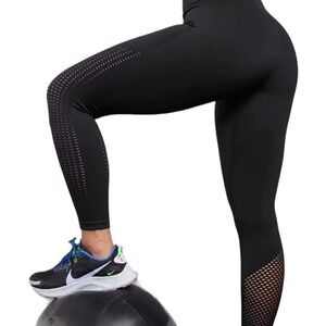 Fabletics Women's Sync Seamless High-Waisted 7/8 Legging Black Size S